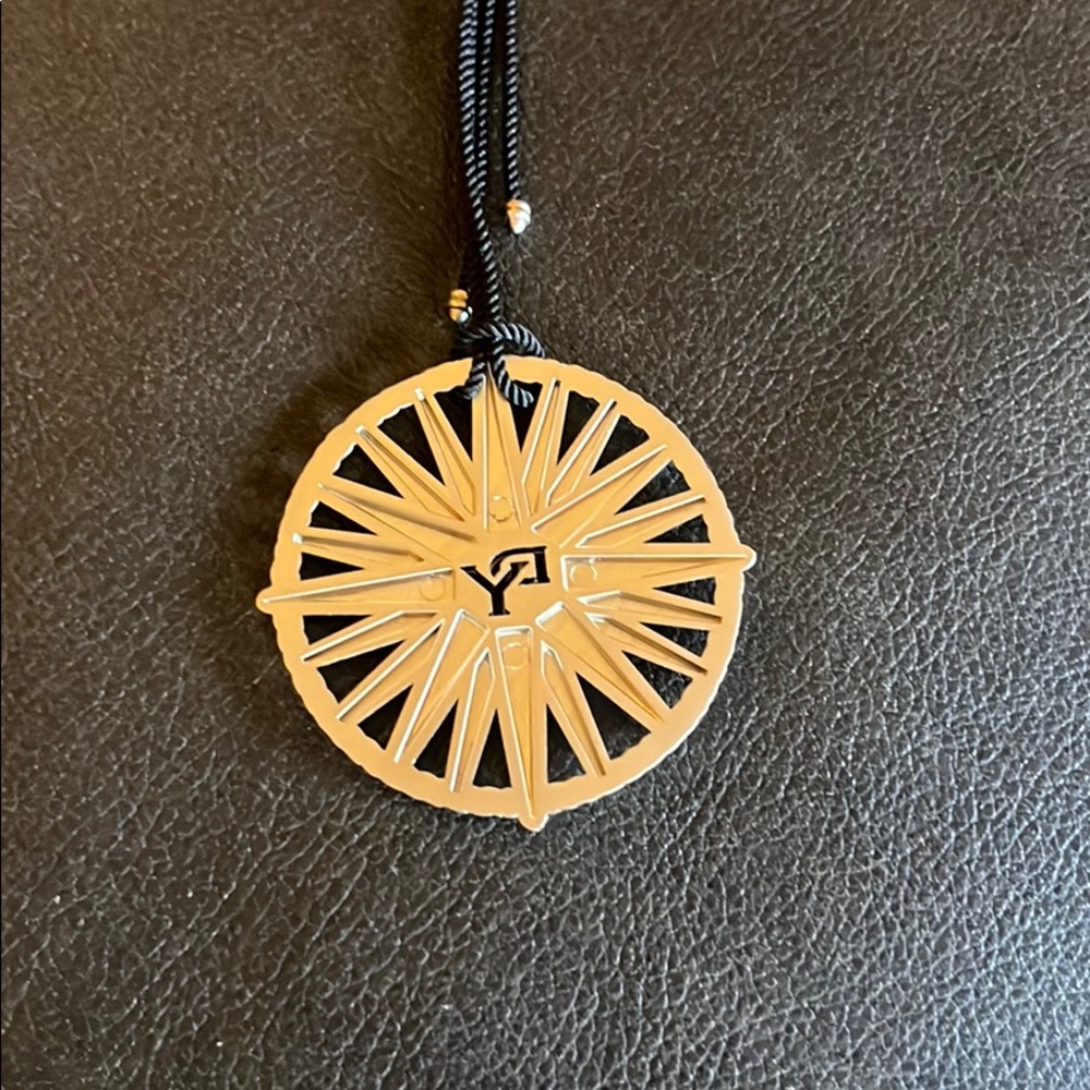 David Yurman Pendant - Picture 2 of 3